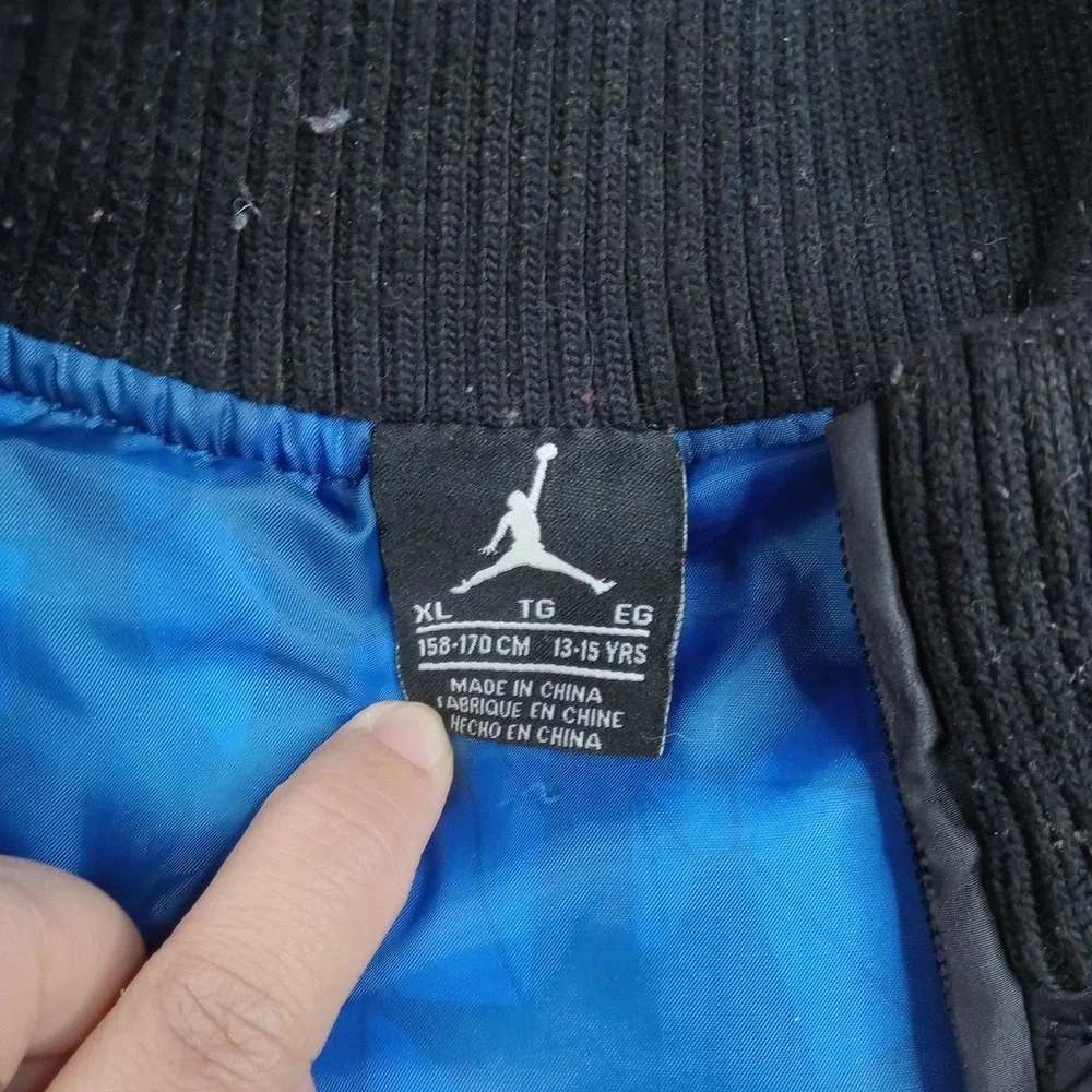 Jordan Vest Youth XL Black Blue Quilted Zip Sleeveless Jumpman Patch Logo Puffer
